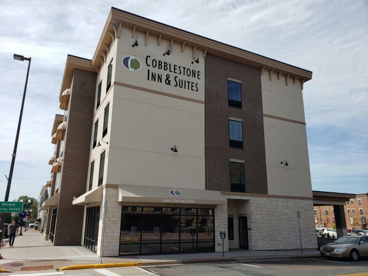 Cobblestone Inn & Suites - Menomonie/Uw-Stout Exterior foto